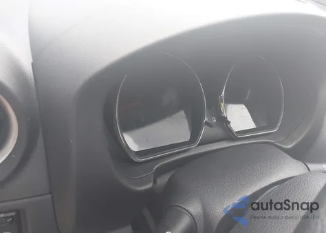 2019 Nissan Versa 1.6 Sv z USA, uszkodzony, nr VIN 3N1CN7AP2KL827591